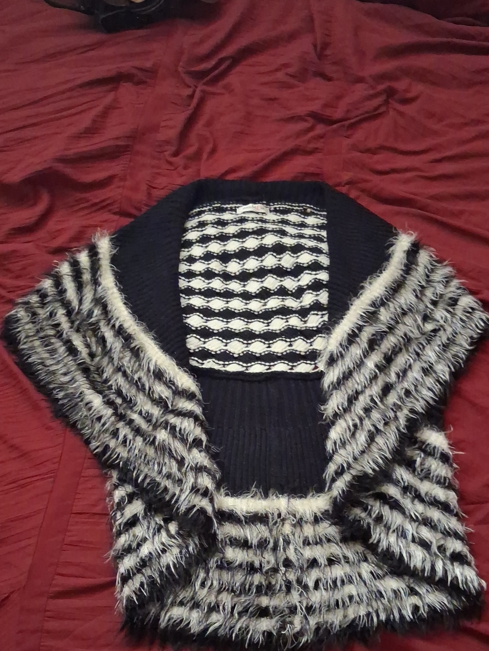 Open-Front Black Cardigan with Black-and-White Faux Fur Trim